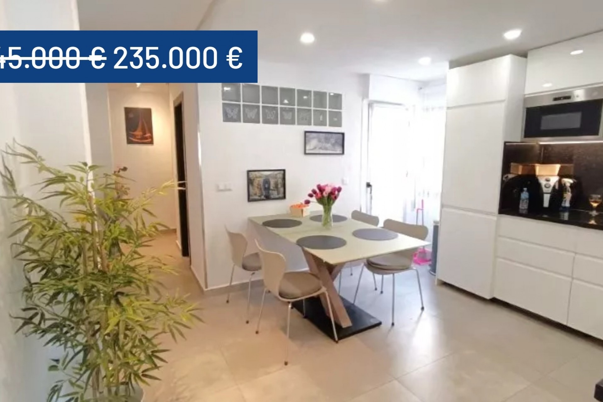 Wiederverkauf - Wohnung -
Torrevieja