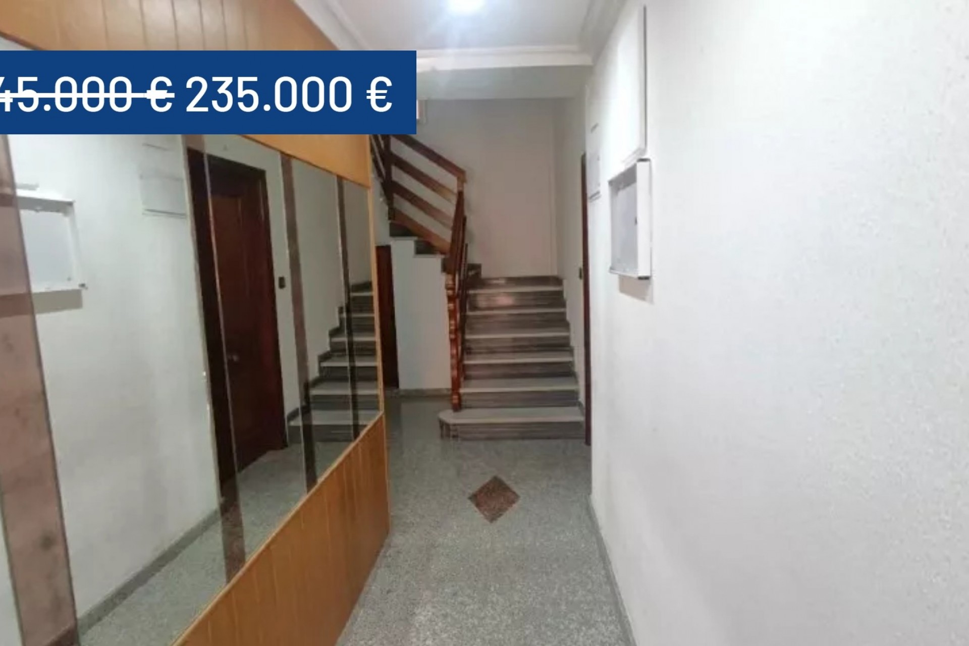 Wiederverkauf - Wohnung -
Torrevieja