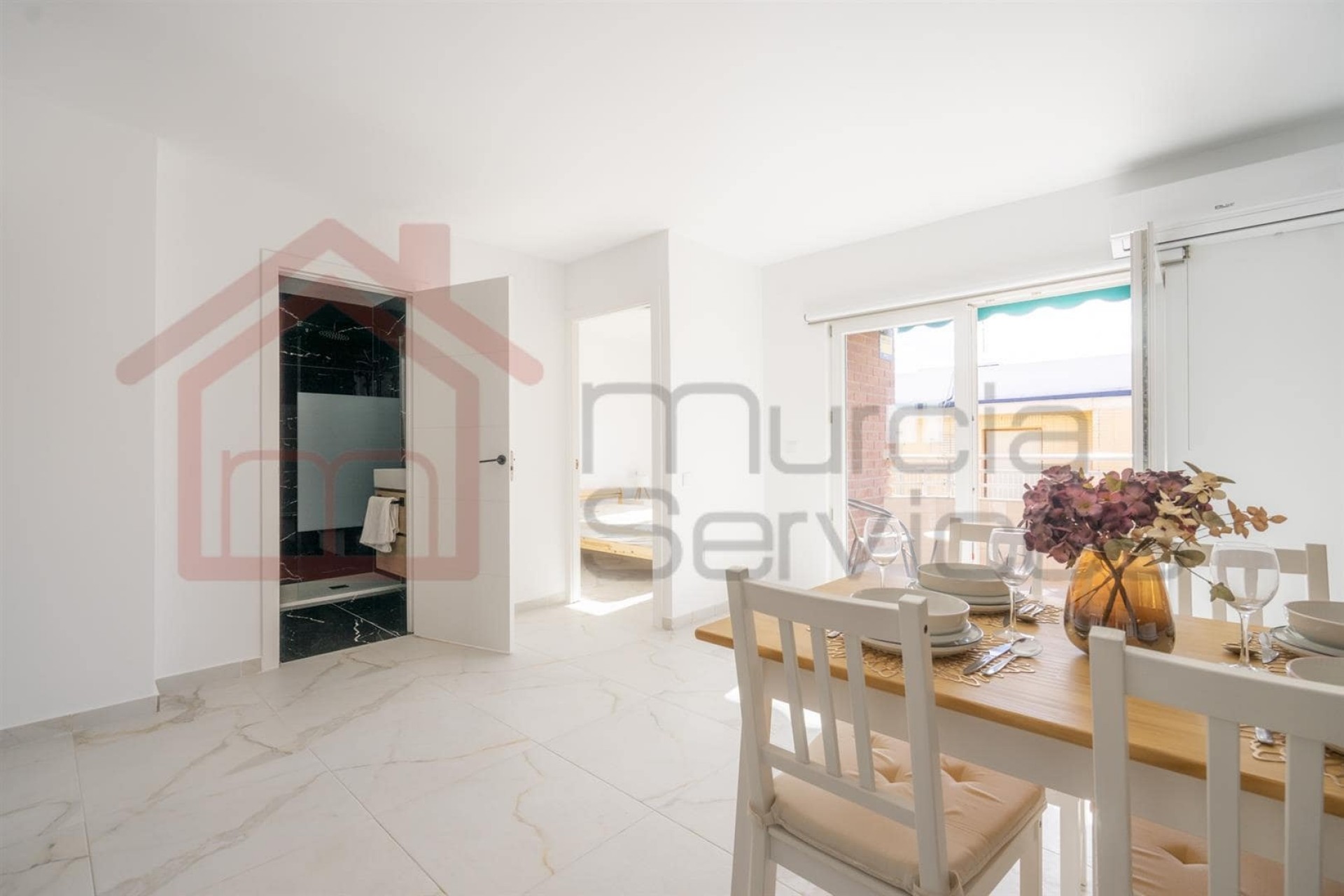 Wiederverkauf - Wohnung -
Torrevieja