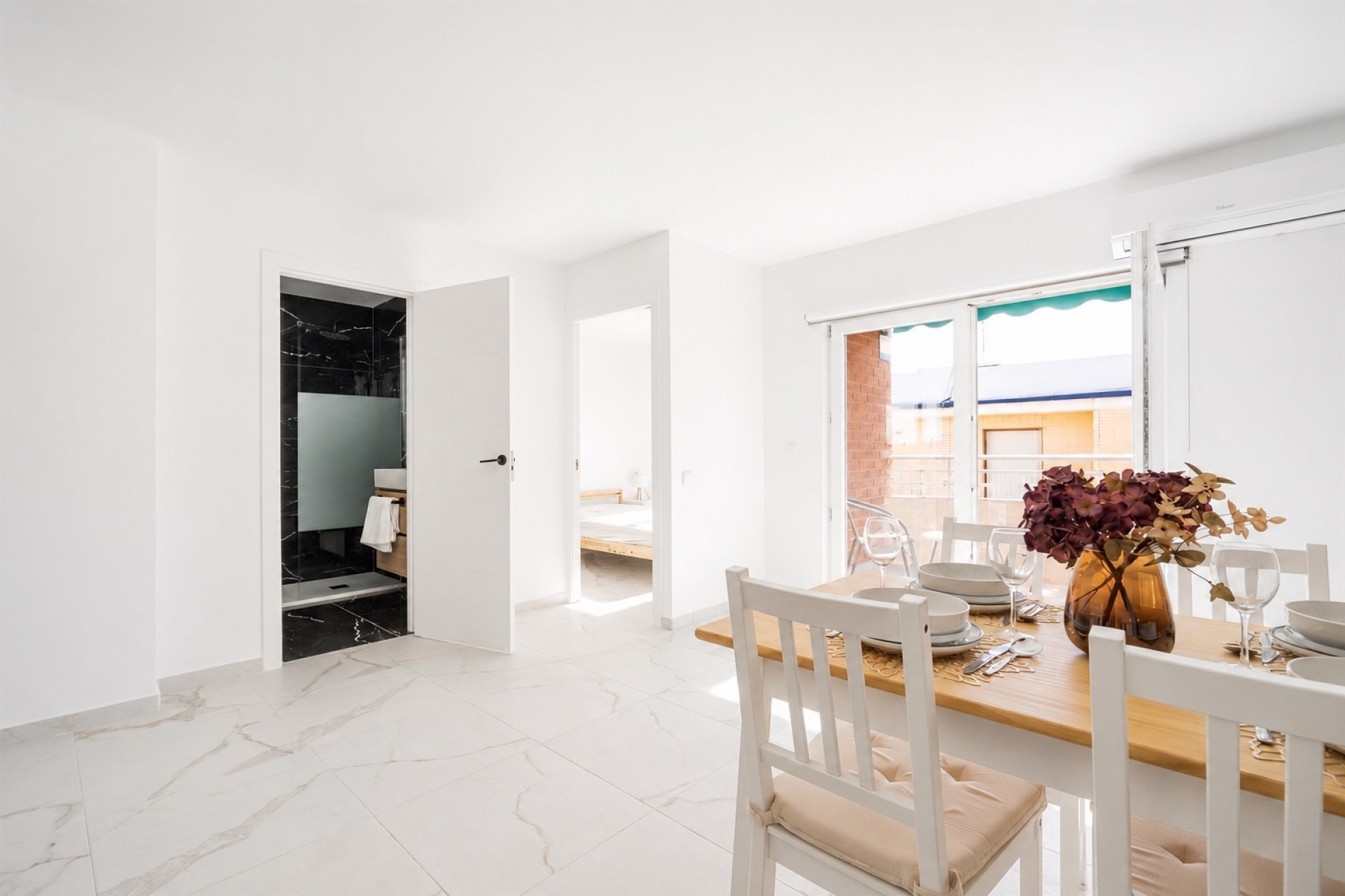 Wiederverkauf - Wohnung -
Torrevieja