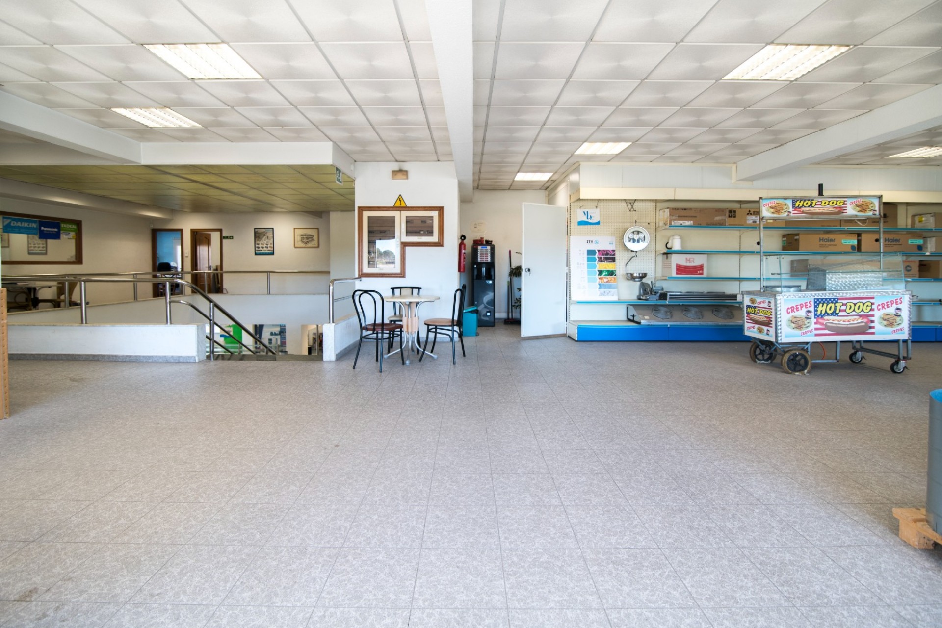 Wynajem długoterminowy - Komercyjne -
Alfas del Pí