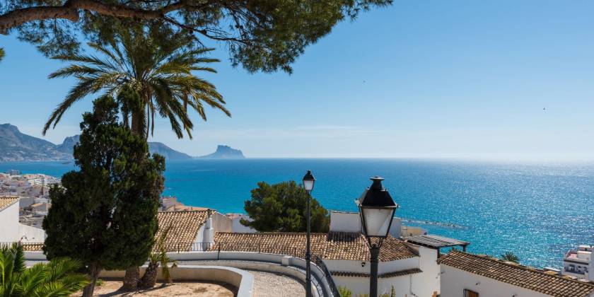 Costa Blanca Nord vs. Süd: Welche Region ist die richtige für Sie? Costa Blanca Nord vs. Süd: Welche Region ist die richtige für Sie?
