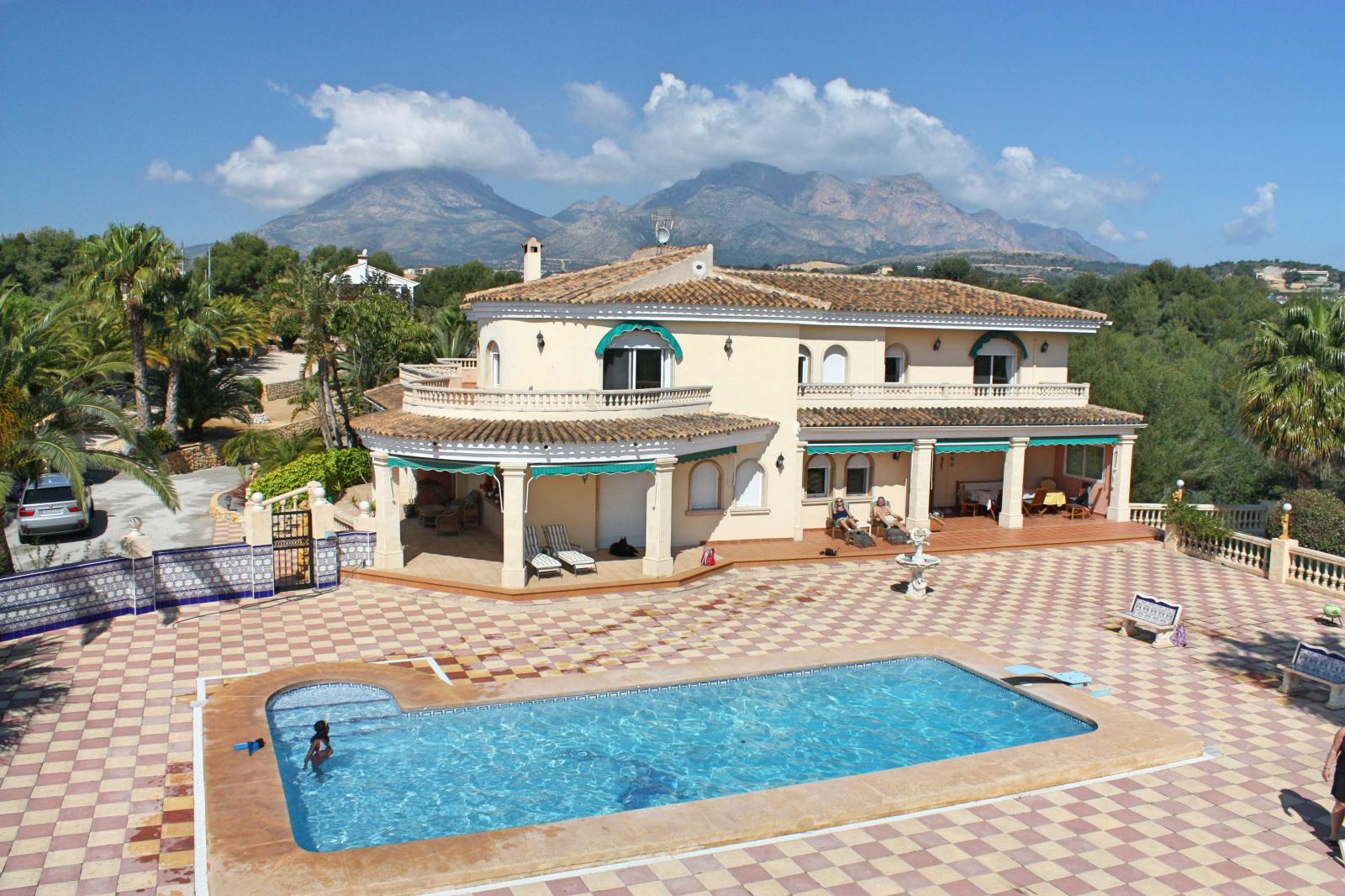 Venta. Villa / Chalet en Alfaz del Pi