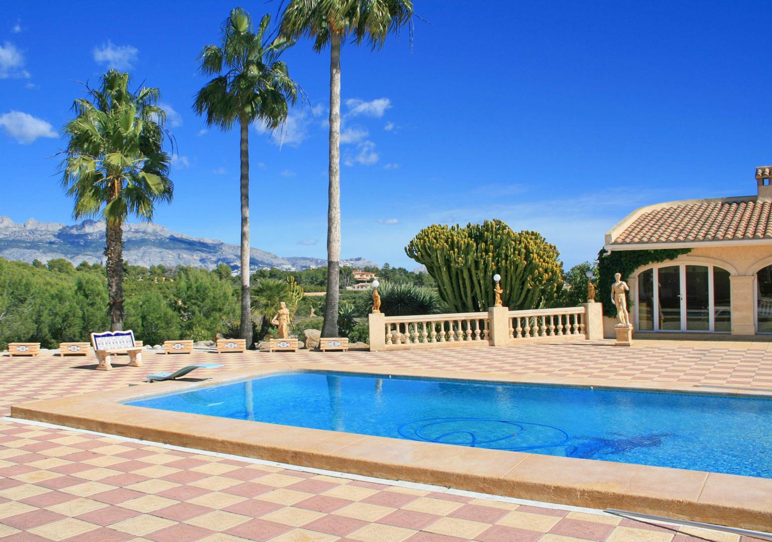 Venta. Villa / Chalet en Alfaz del Pi