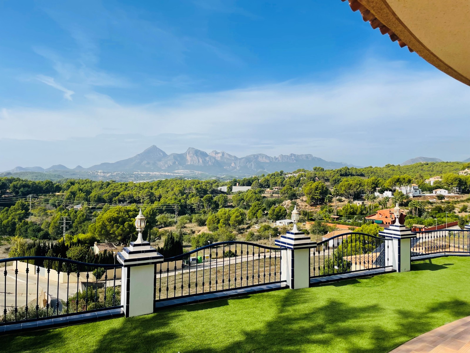 Venta. Chalet/Villa en Altea