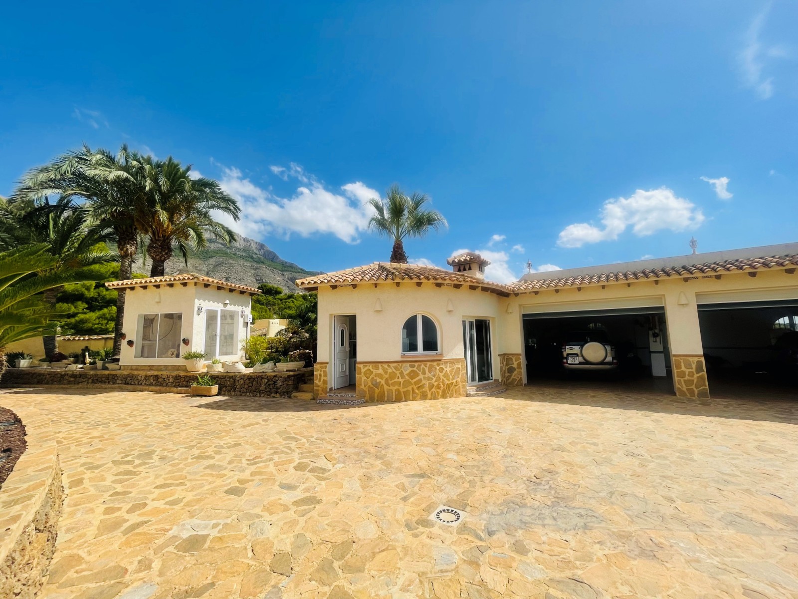 Venta. Chalet/Villa en Altea
