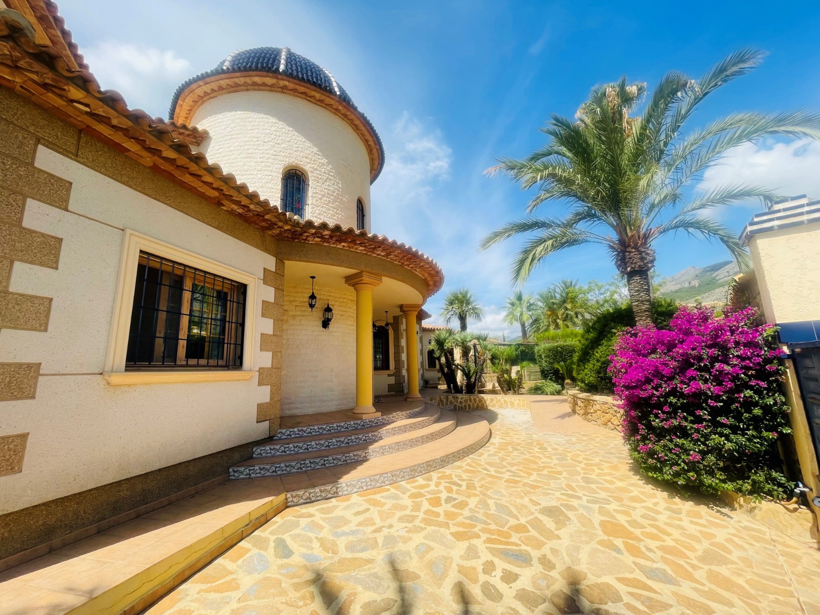 Venta. Chalet/Villa en Altea
