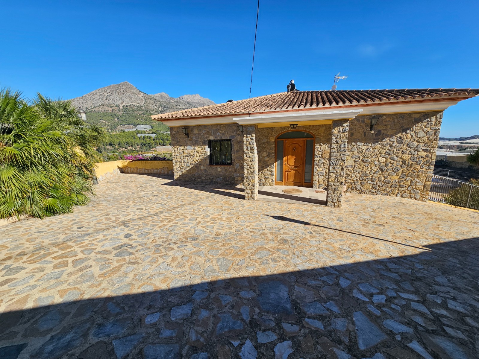 Venta. Chalet/Villa en Callosa de Ensarriá