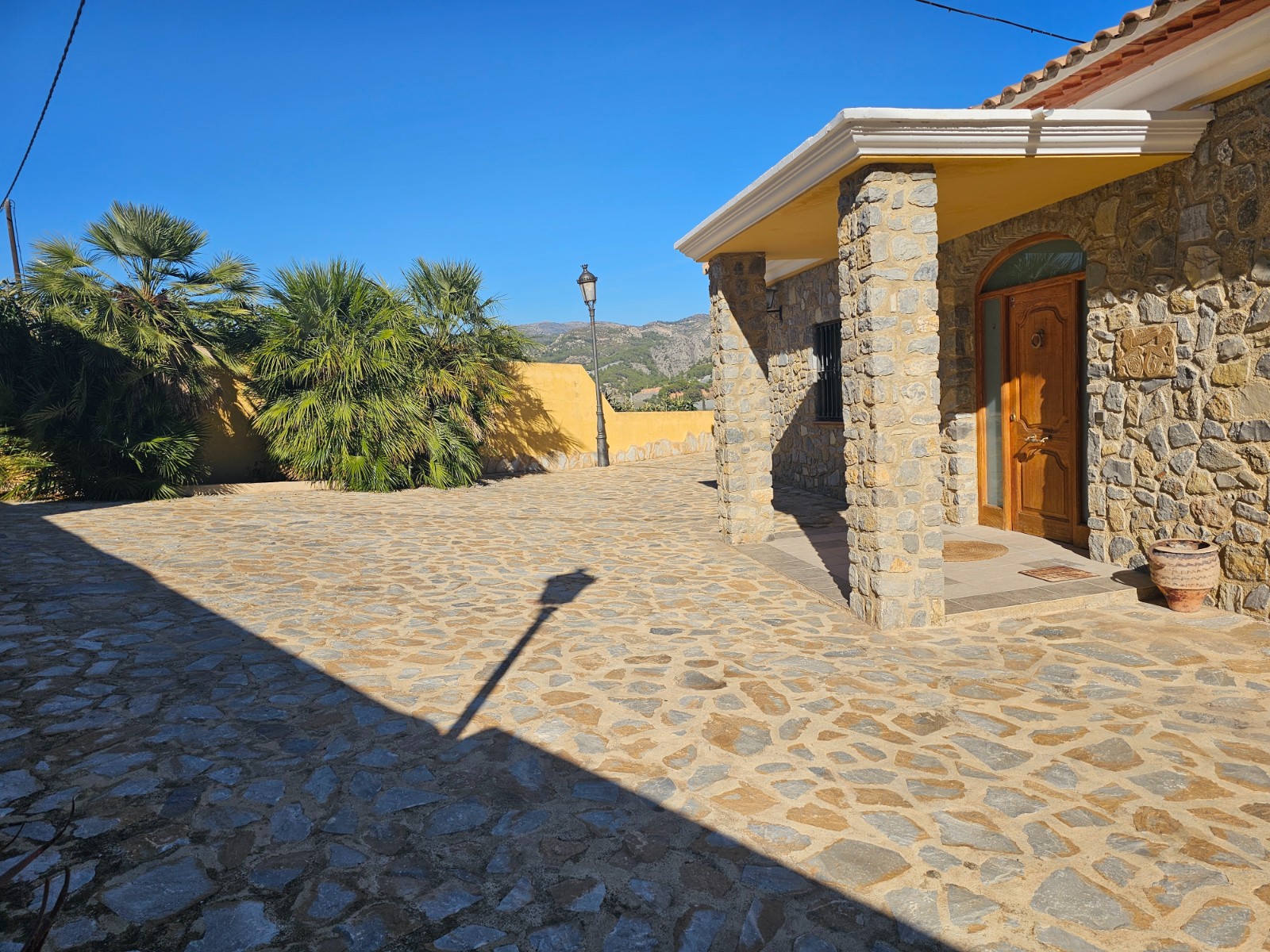 Venta. Chalet/Villa en Callosa de Ensarriá