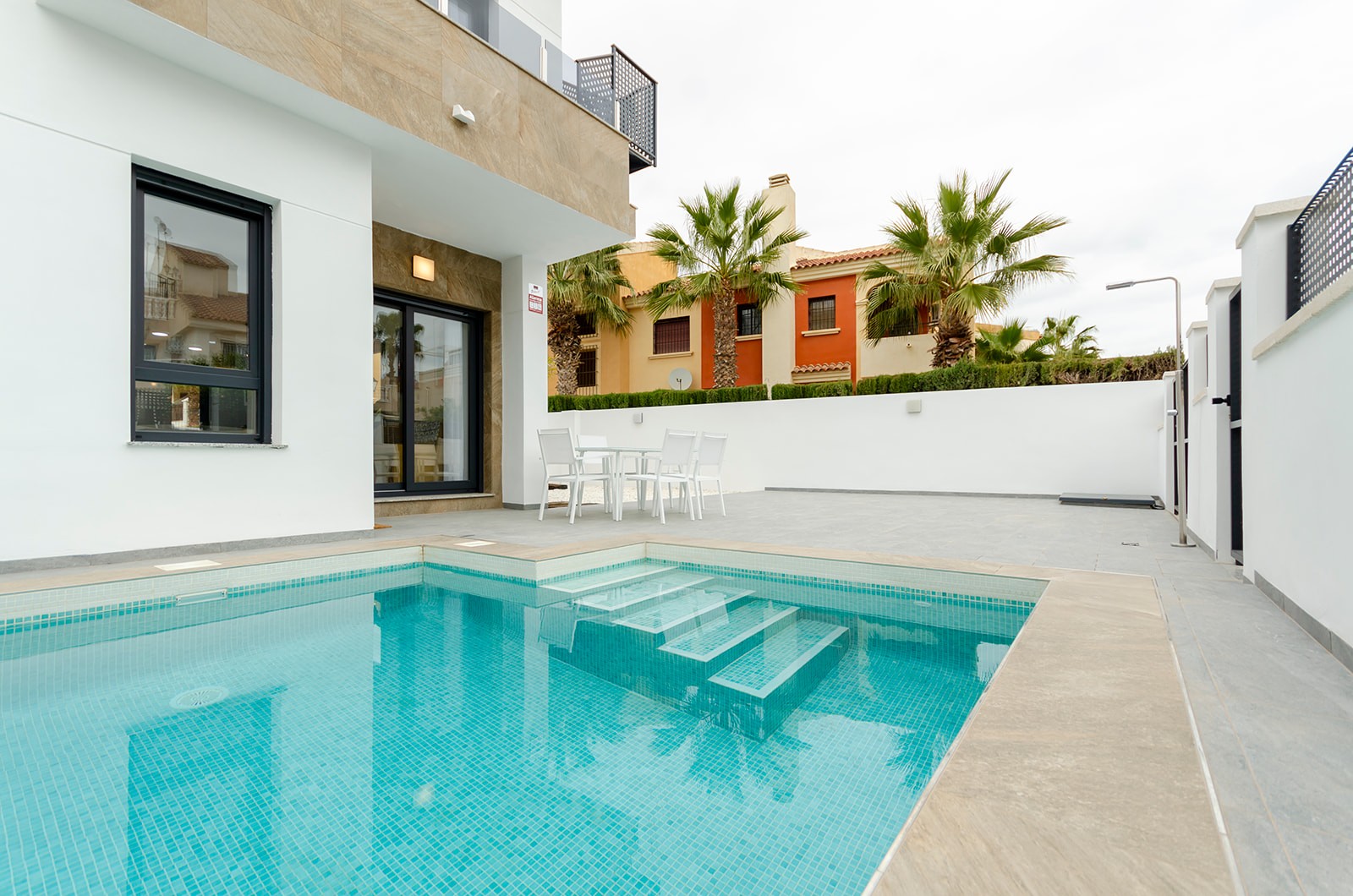 Venta. Chalet/Villa en Torrevieja