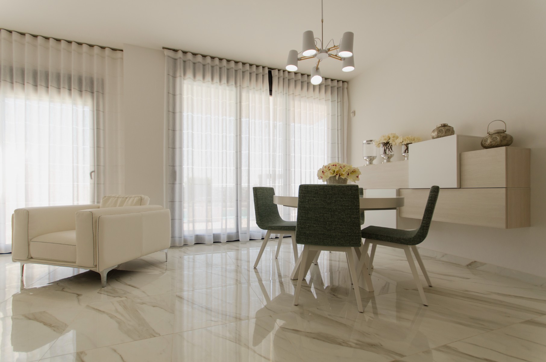 For Sale. Villa in Alicante