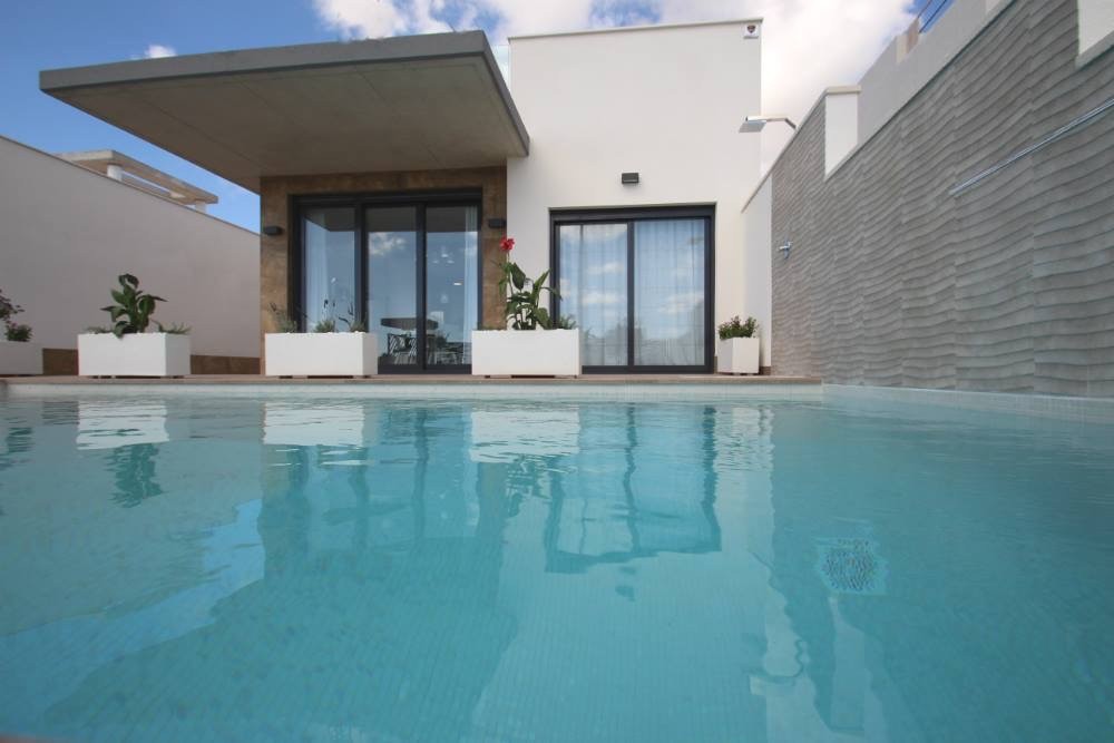 For Sale. Villa in Alicante