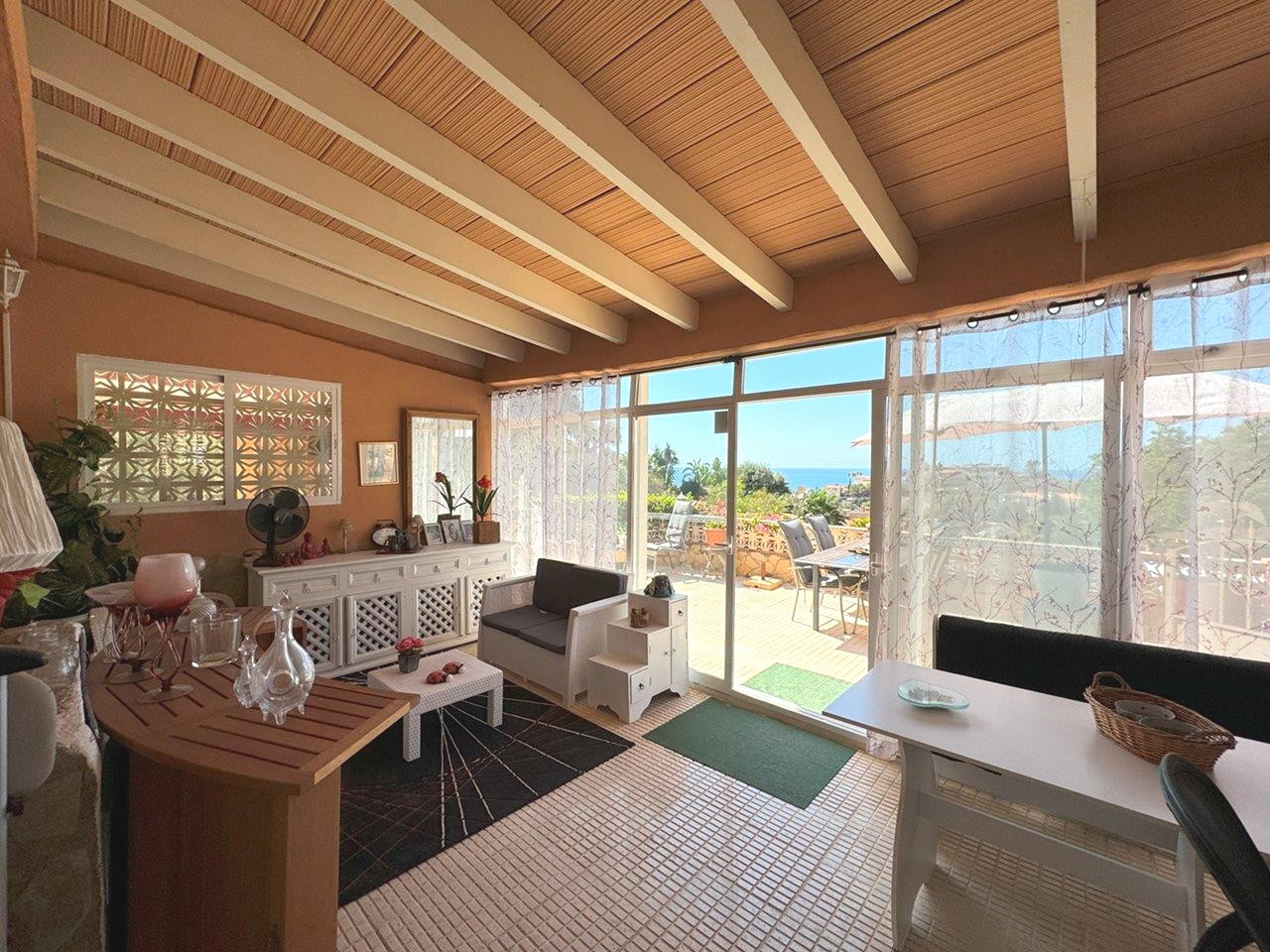 Venta. Chalet/Villa en El Campello