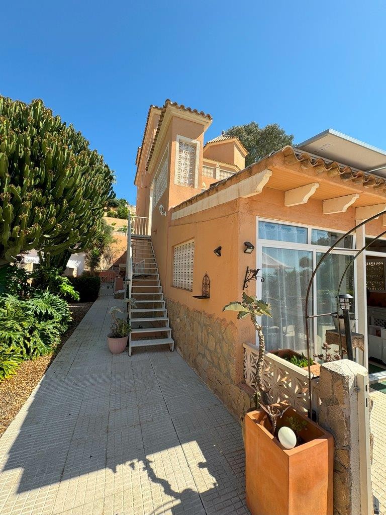 Venta. Chalet/Villa en El Campello