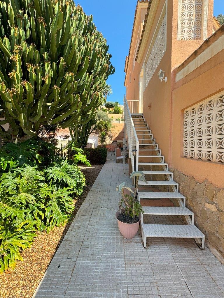 Venta. Chalet/Villa en El Campello