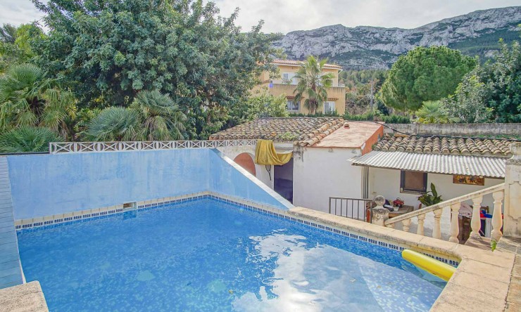 Resale - Villa -
Denia - La Pedrera