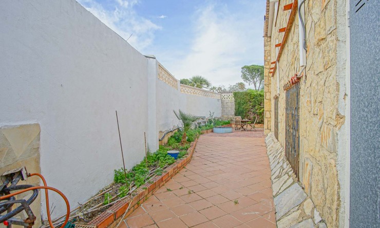 Resale - Villa -
Denia - La Pedrera