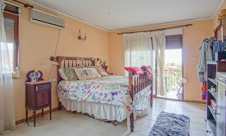 Resale - Villa -
Denia - La Pedrera