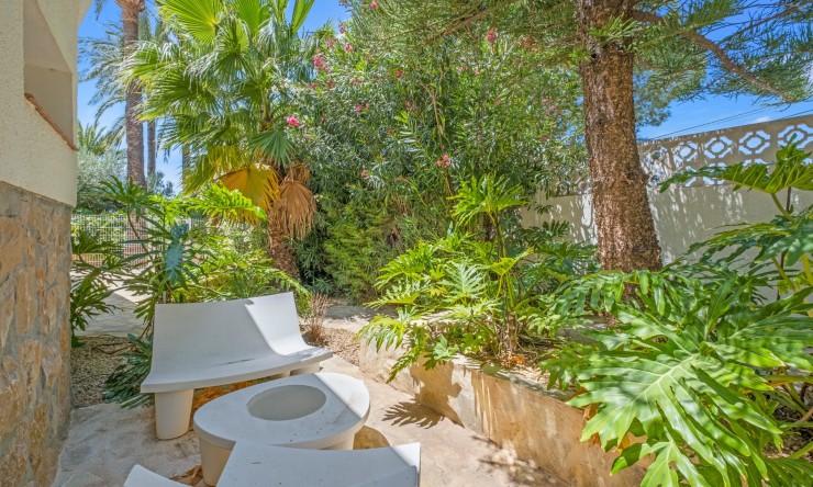 Resale - Villa -
Altea