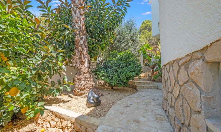 Resale - Villa -
Altea