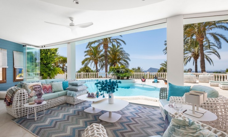 Resale - Villa -
Altea