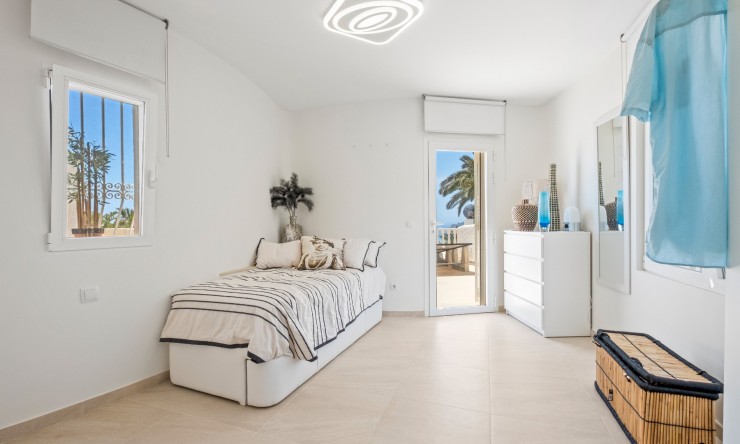 Resale - Villa -
Altea