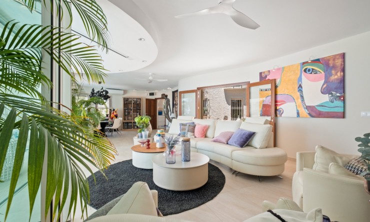 Resale - Villa -
Altea