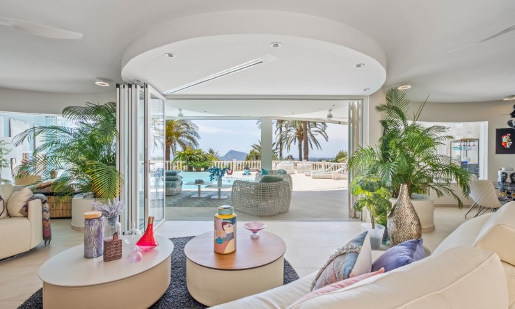 Resale - Villa -
Altea