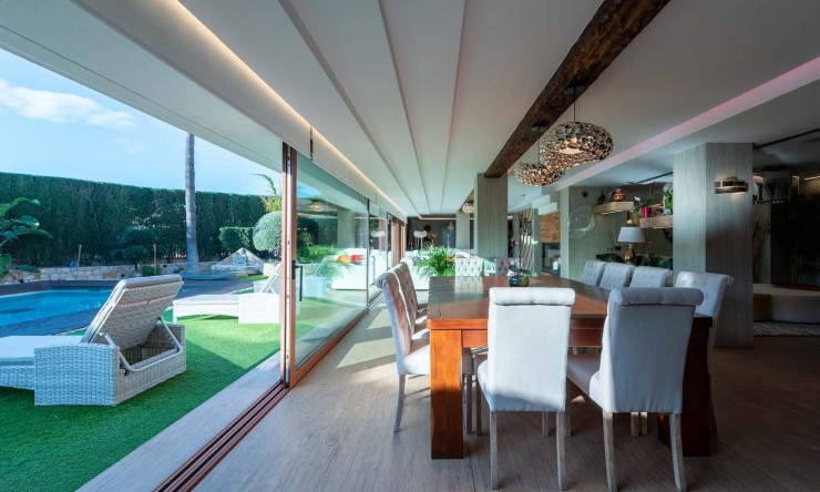 Rynek Wtórny - Willa -
Calpe