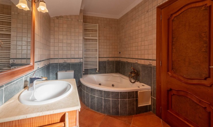 Rynek Wtórny - Willa -
Calpe