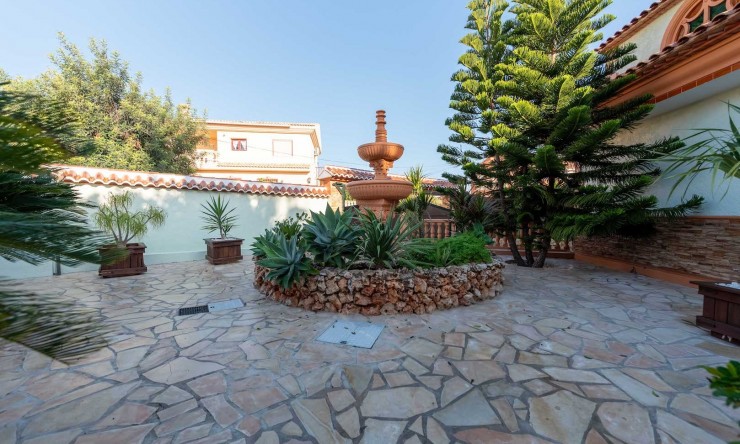 Rynek Wtórny - Willa -
Calpe