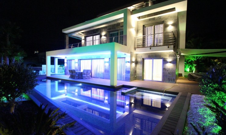 Wiederverkauf - Villa -
Calpe