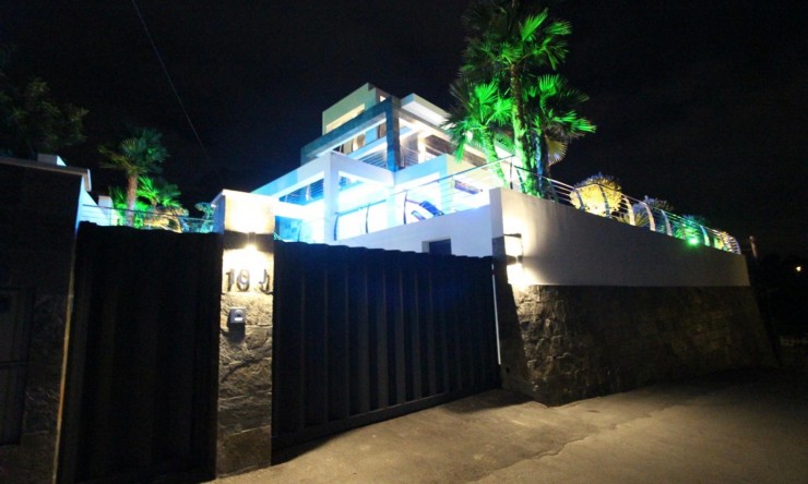 Wiederverkauf - Villa -
Calpe