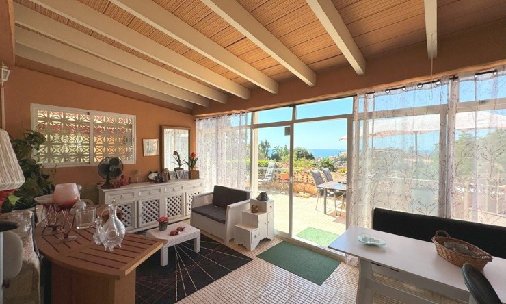 Rynek Wtórny - Willa -
Campello