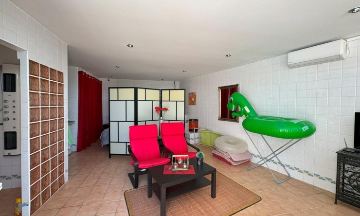 Rynek Wtórny - Willa -
Campello