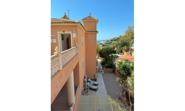 Rynek Wtórny - Willa -
Campello