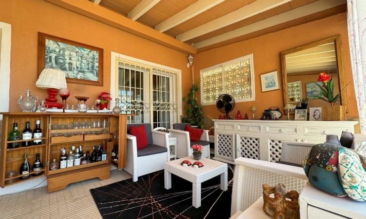 Rynek Wtórny - Willa -
Campello