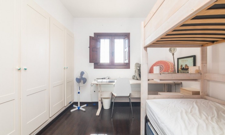 Reventa - Villa -
Santa Pola