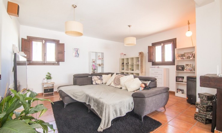 Reventa - Villa -
Santa Pola