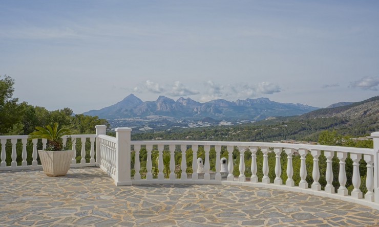 Rynek Wtórny - Willa -
Altea - Alhama Springs