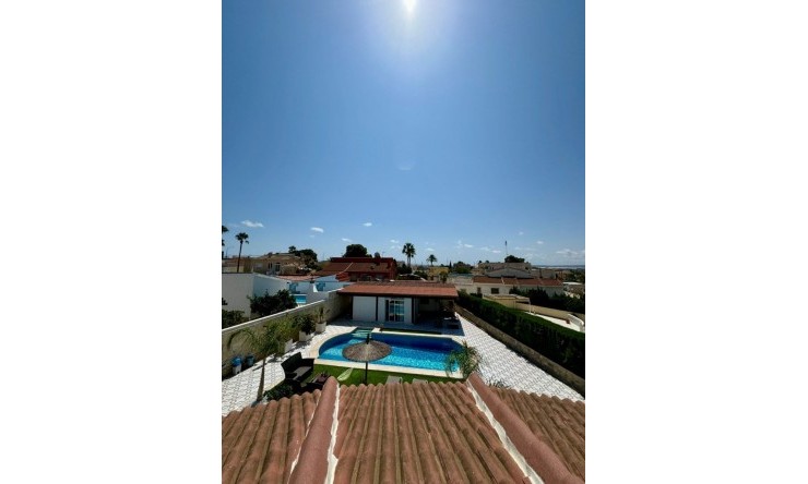 Resale - Villa -
Ciudad Quesada