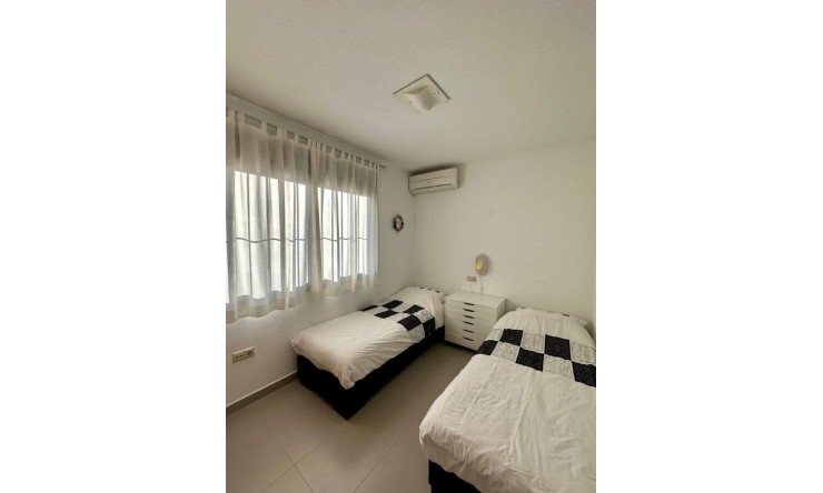 Resale - Countryhouse -
Torrevieja