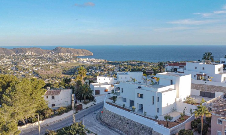 Resale - Villa -
Moraira - Benimeit