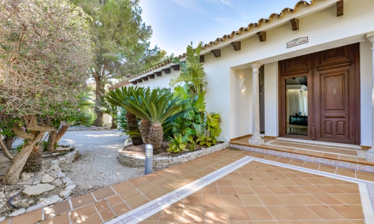 Resale - Villa -
Altea - Sierra de Altea