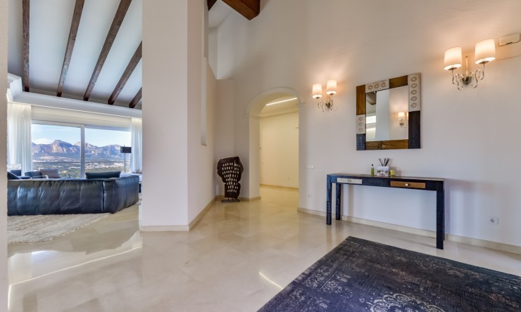 Resale - Villa -
Altea - Sierra de Altea