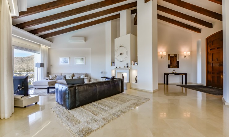 Resale - Villa -
Altea - Sierra de Altea