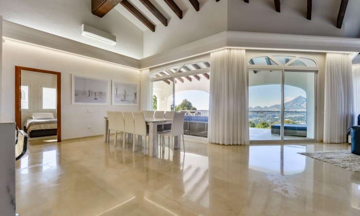 Reventa - Villa -
Altea - Sierra de Altea