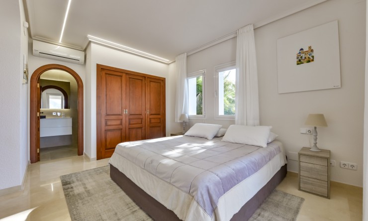 Reventa - Villa -
Altea - Sierra de Altea