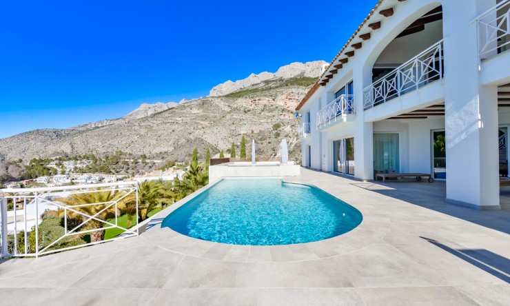 Resale - Villa -
Altea - Sierra de Altea