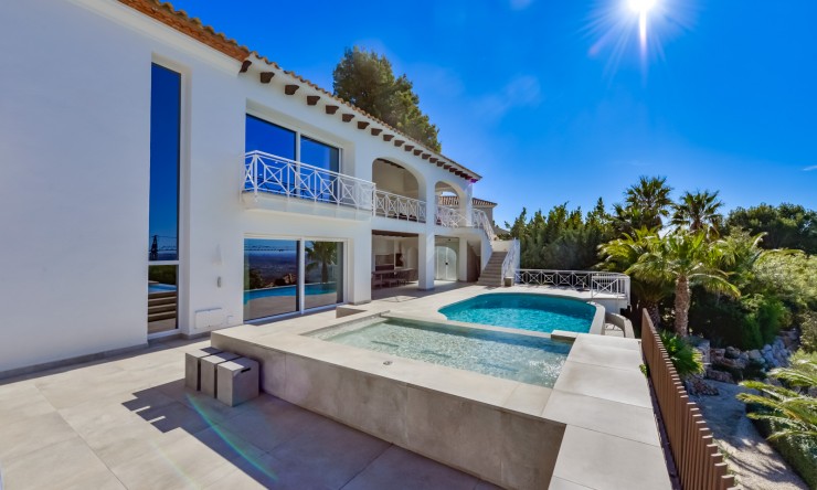 Resale - Villa -
Altea - Sierra de Altea